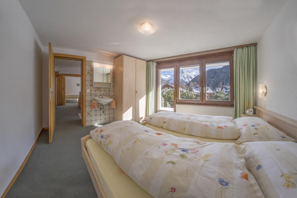 Apartments Bergrose Saas-Fee Zimmer foto