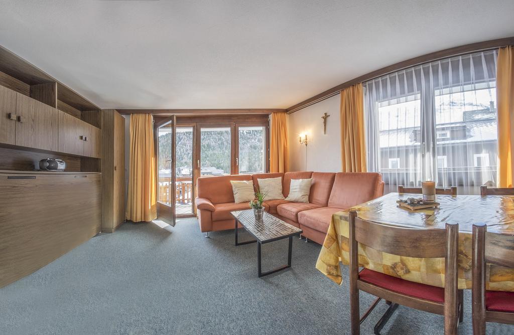 Apartments Bergrose Saas-Fee Zimmer foto