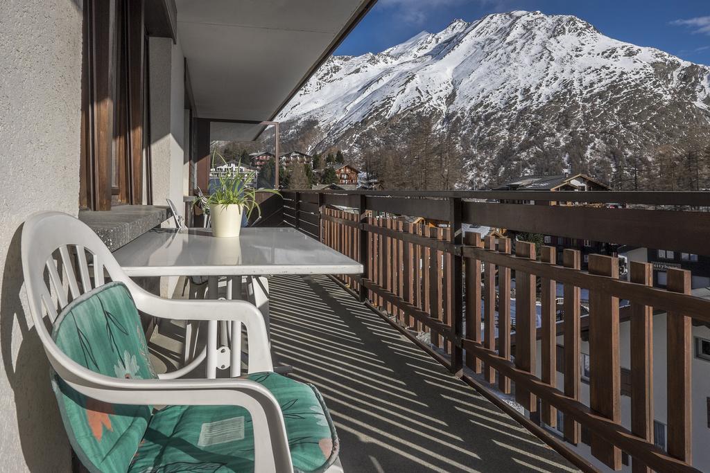 Apartments Bergrose Saas-Fee Zimmer foto
